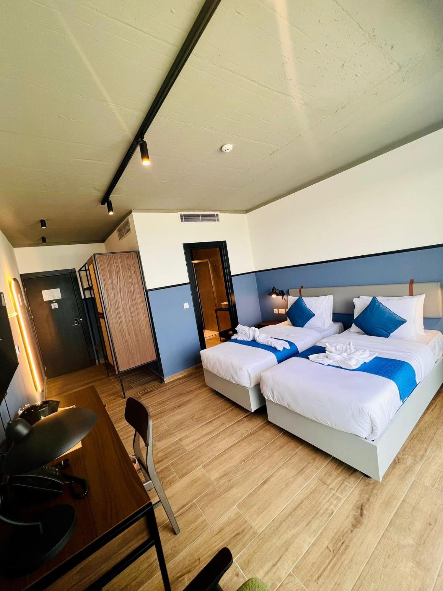 South32 Hotel Birzebbuga Ngoại thất bức ảnh